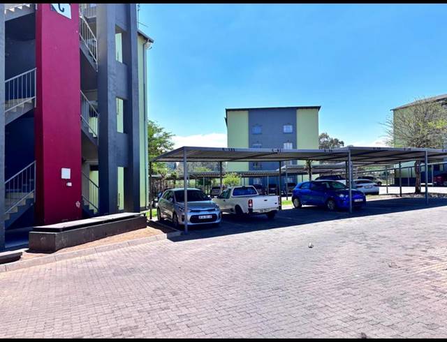 2 BEDROOM PROPERTY TO RENT IN FLEURHOF